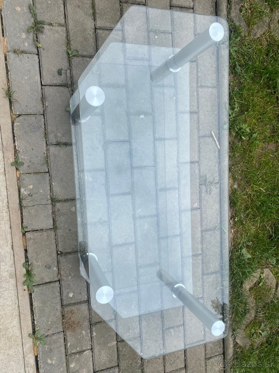 Sklenený stolík - 2