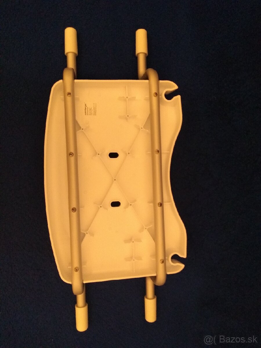 Sedadlo do vane s držiakom - 2