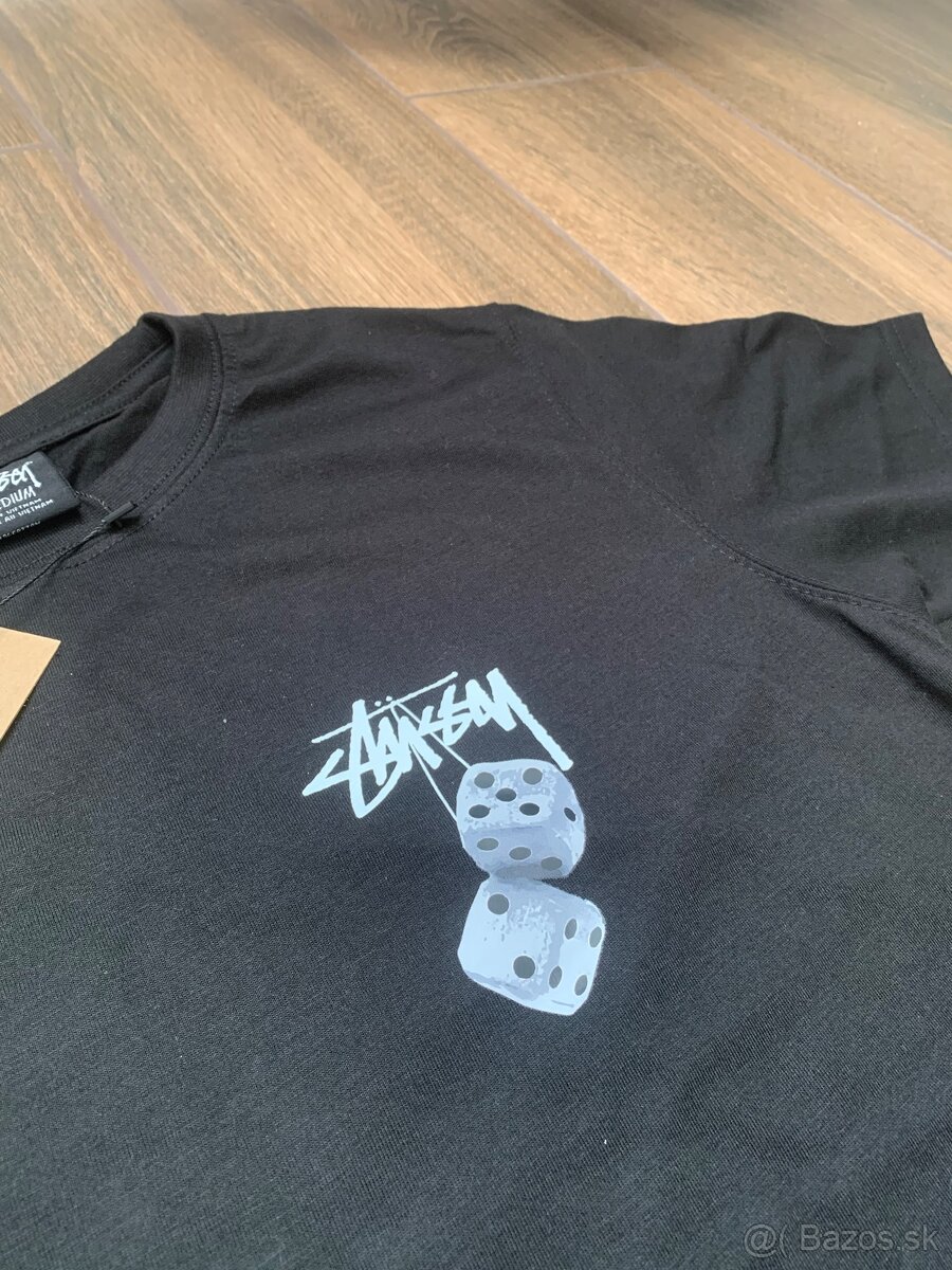 Čierne stussy tričko - 2
