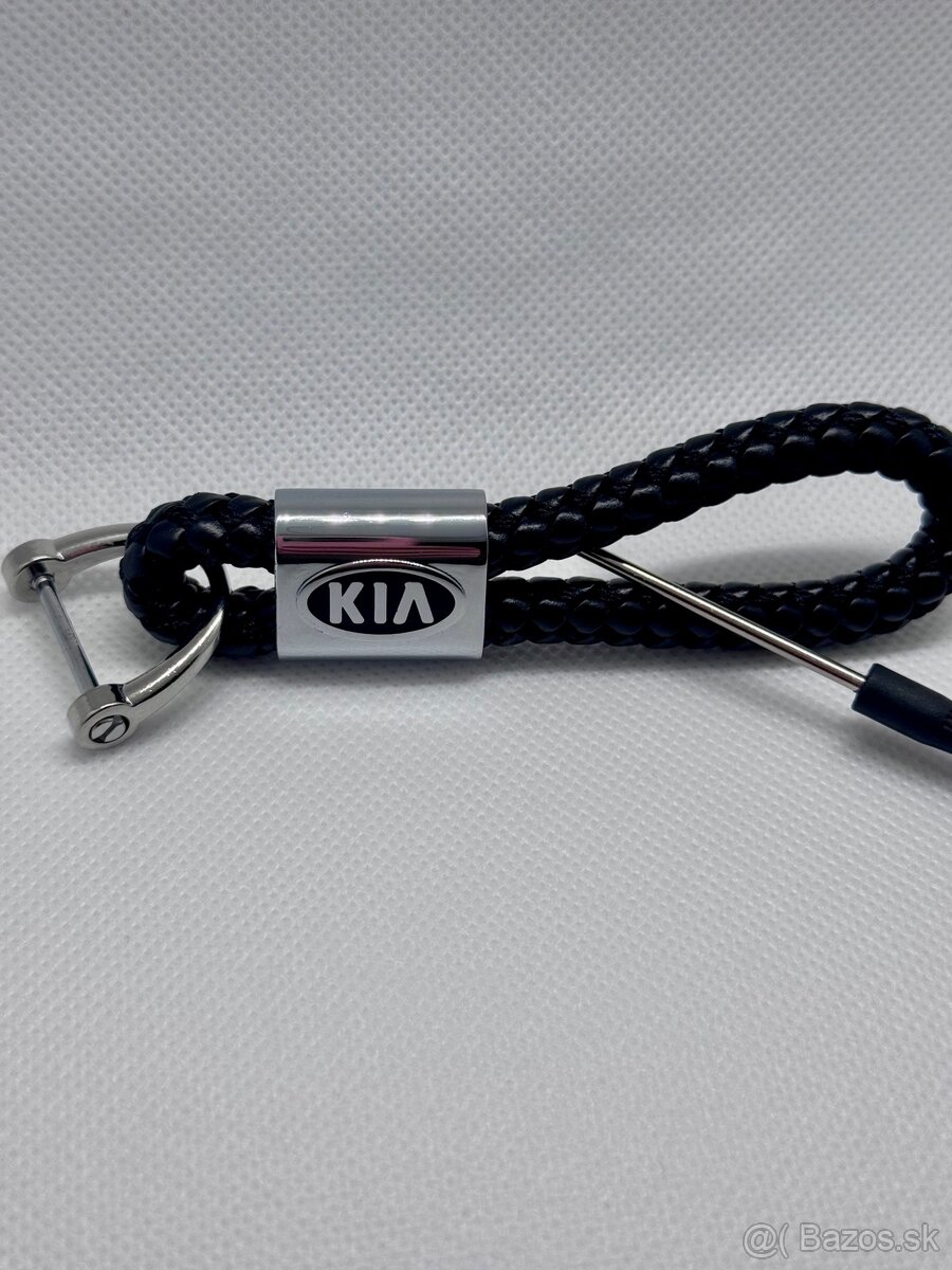 Kľúčenka s logom autá - 2