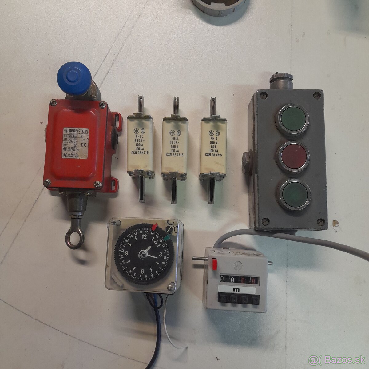 Elektro material - 2