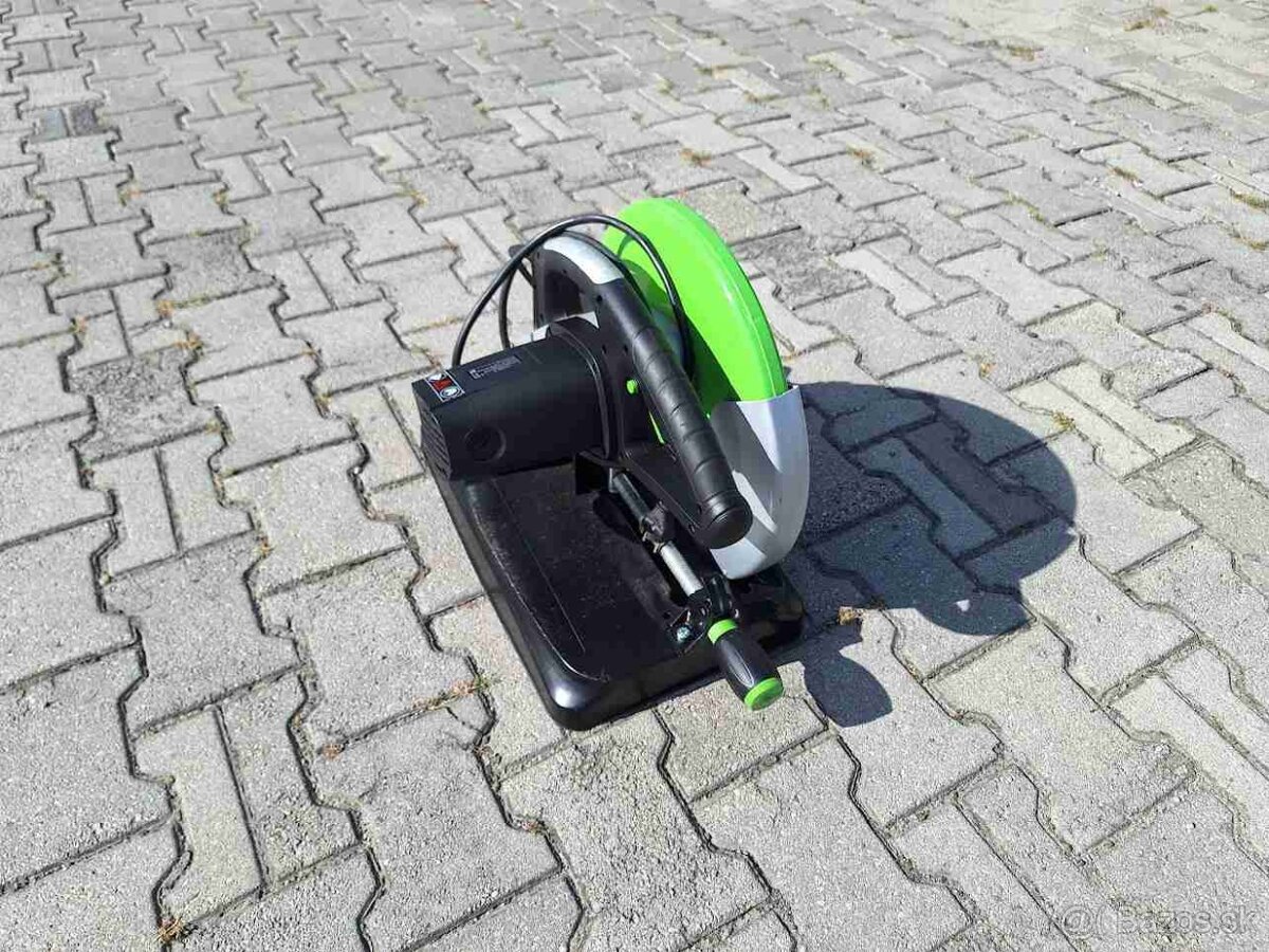 Malá píla na zámkovú dlažbu. - 2