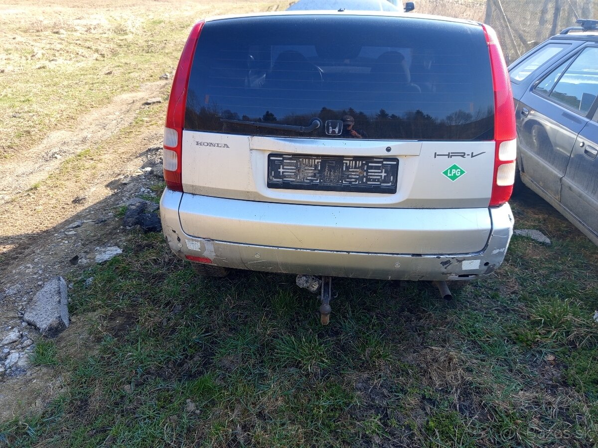 Rozpredám Honda HRV 1.6 benzin LPG - 2
