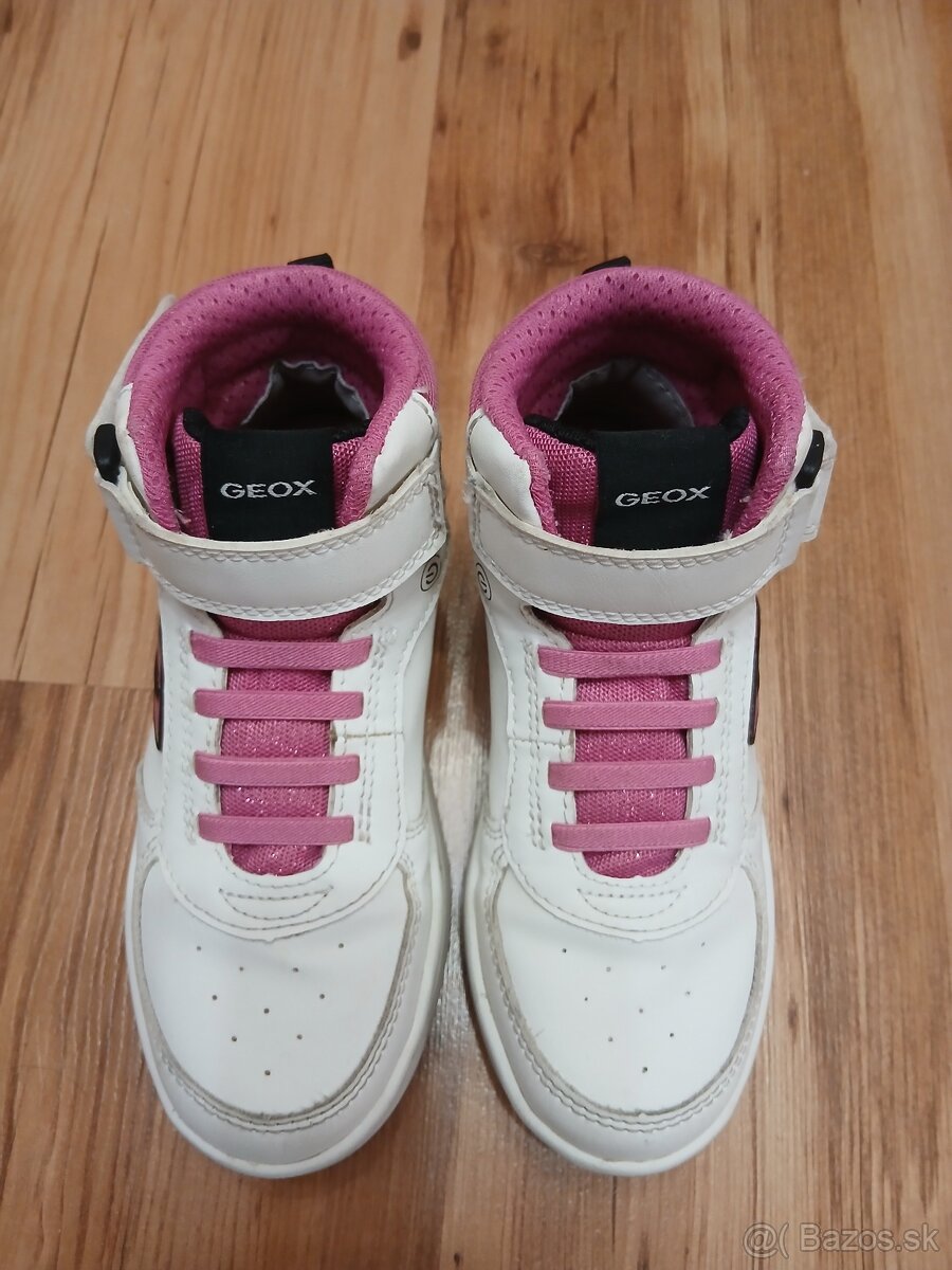 Topánky Geox so svetlami - 2