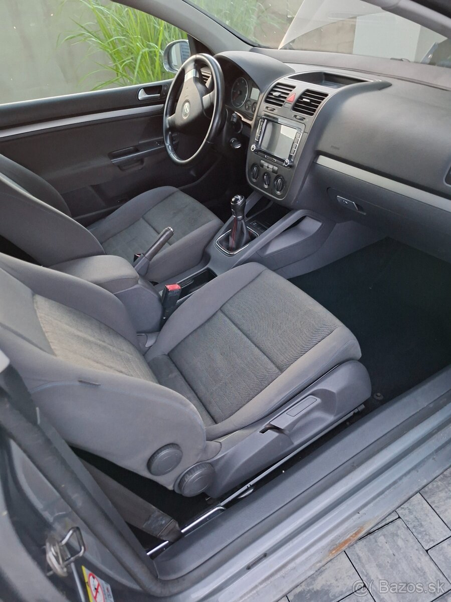 interier vw golf MK5 - 2