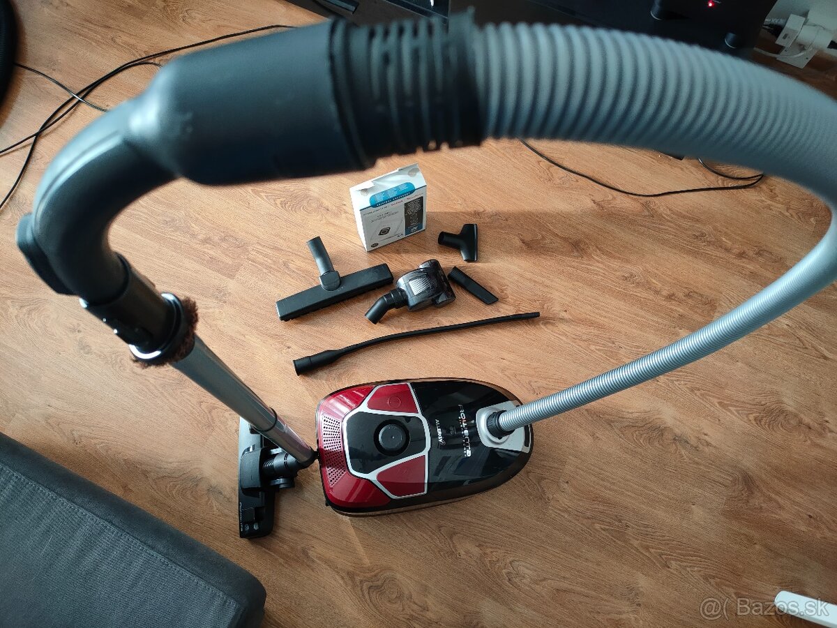 Vysávač ROWENTA SILENCE FORCE - 2