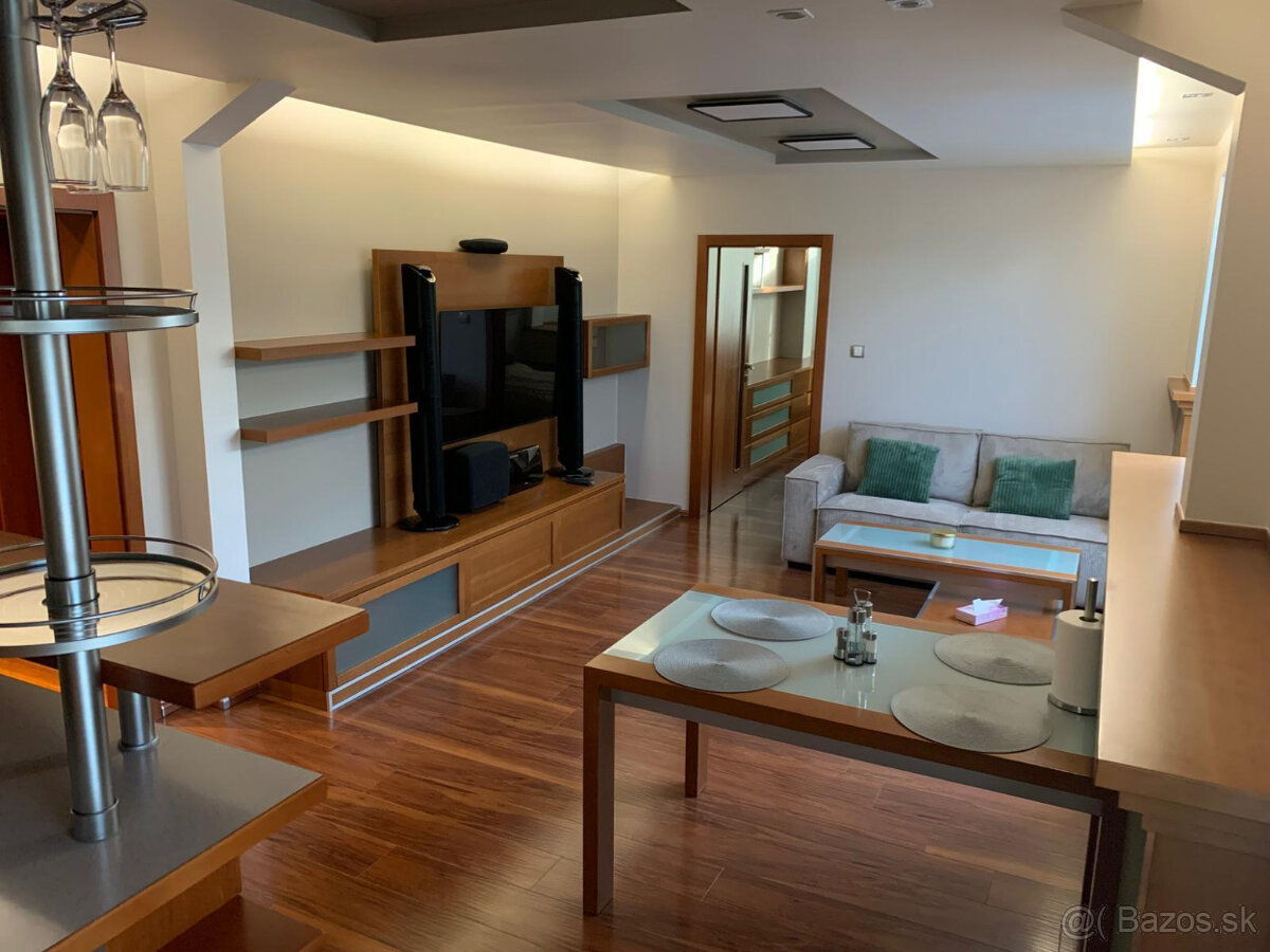 BA III. Nové mesto -2 izbový zariadený byt - 2