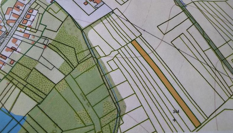 Pozemok(3992m2),v katastrál. úz. Pukanec -na predaj - 2