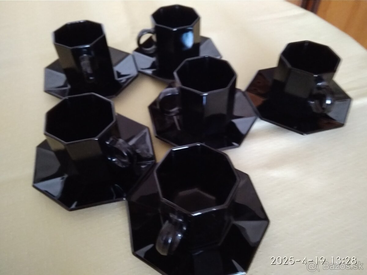 Sadu francouzské opálové sklo. - 2