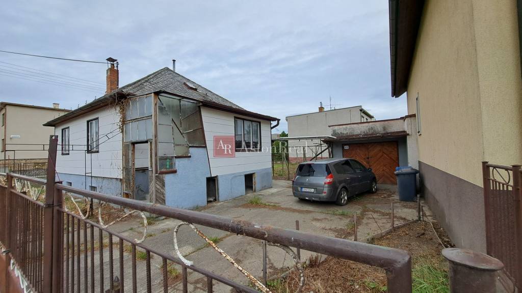 NOVÁ CENA+DOHODA: Rodinný dom 3 izbový, pozemok 554m2, Pezi - 2