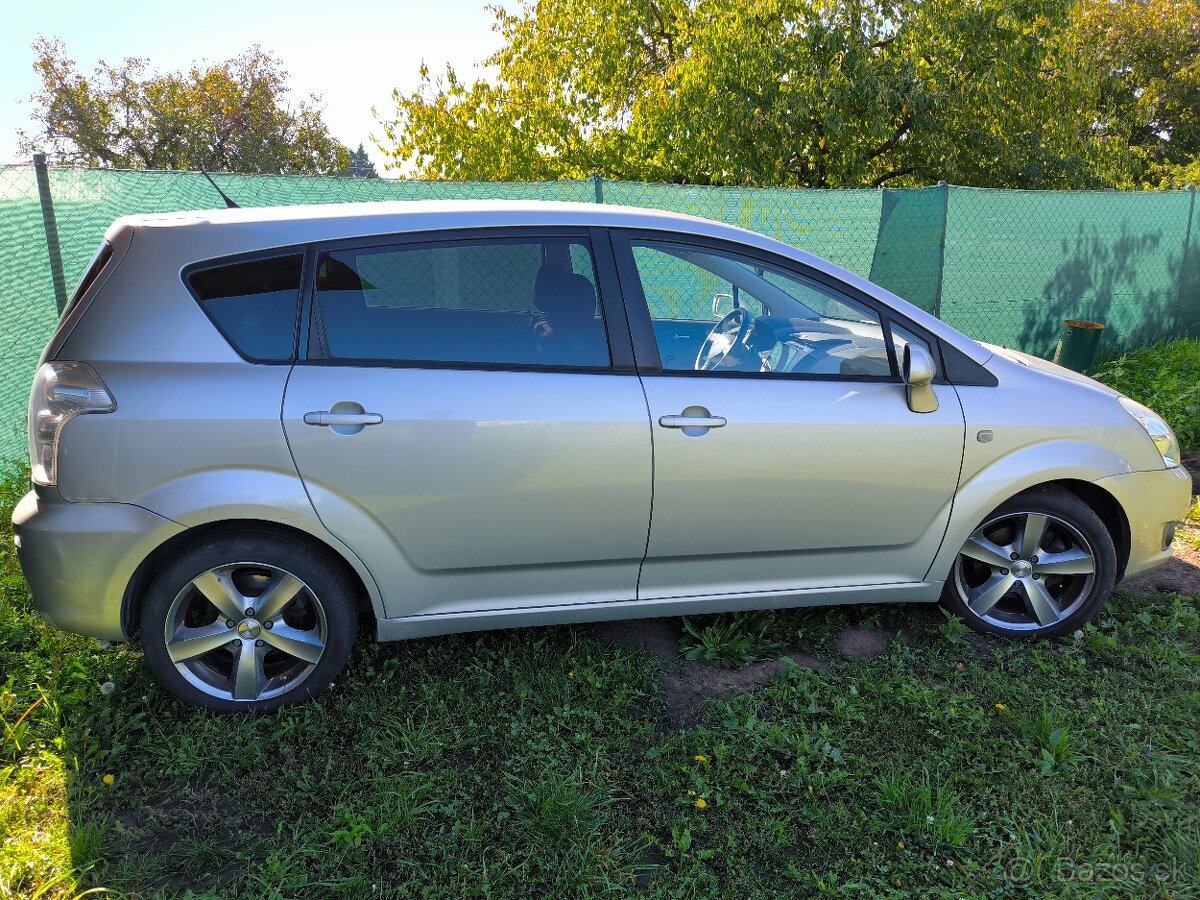 Corola verso 7miest 2.2d4d 100kw - 2