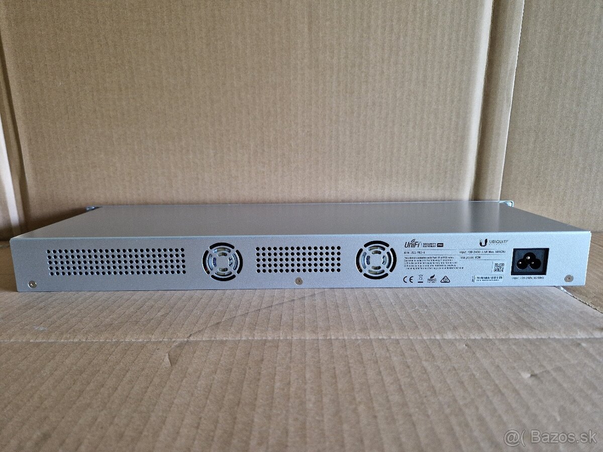 UniFi Security Gateway USG-PRO-4 - 2