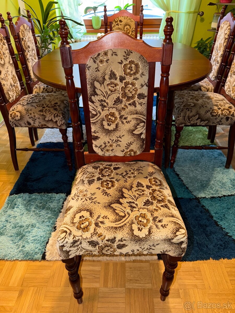 Jedálenský stôl a stoličky - 2