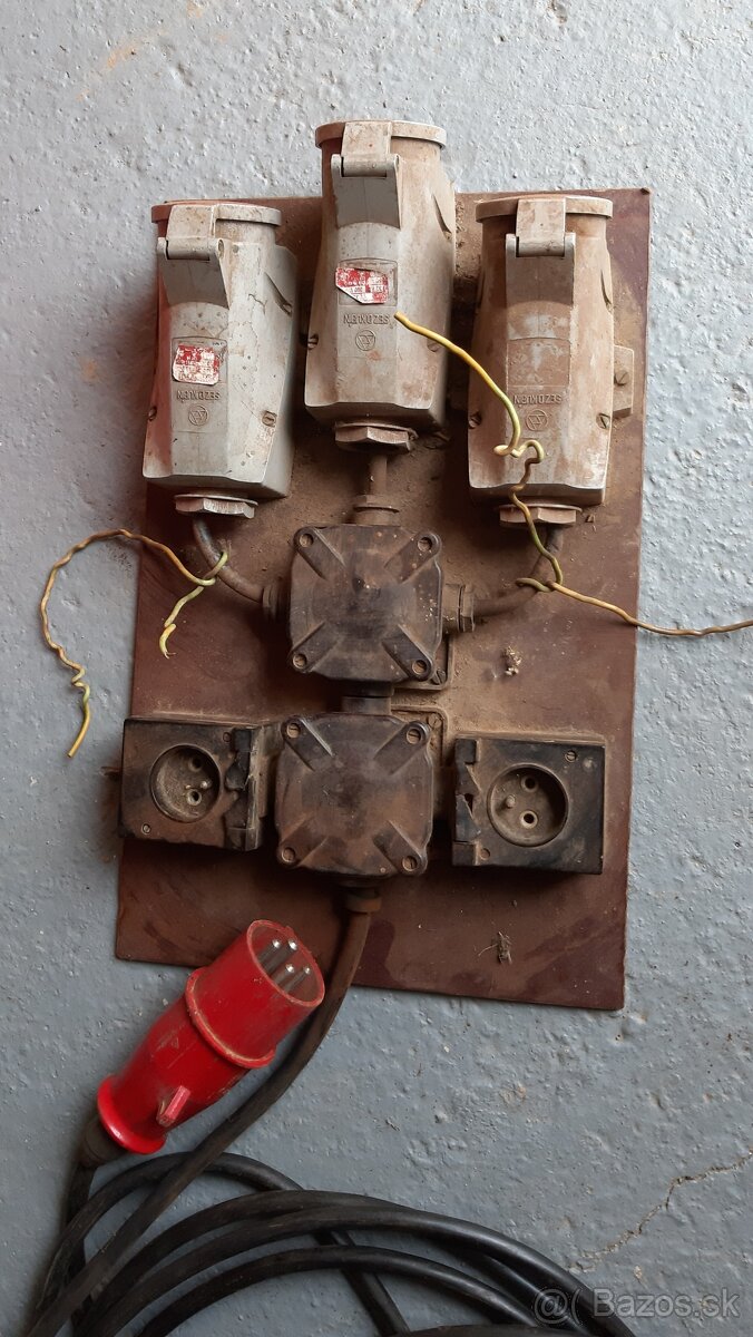 Elektrický rozvádzač s káblom 20 metrov - 2