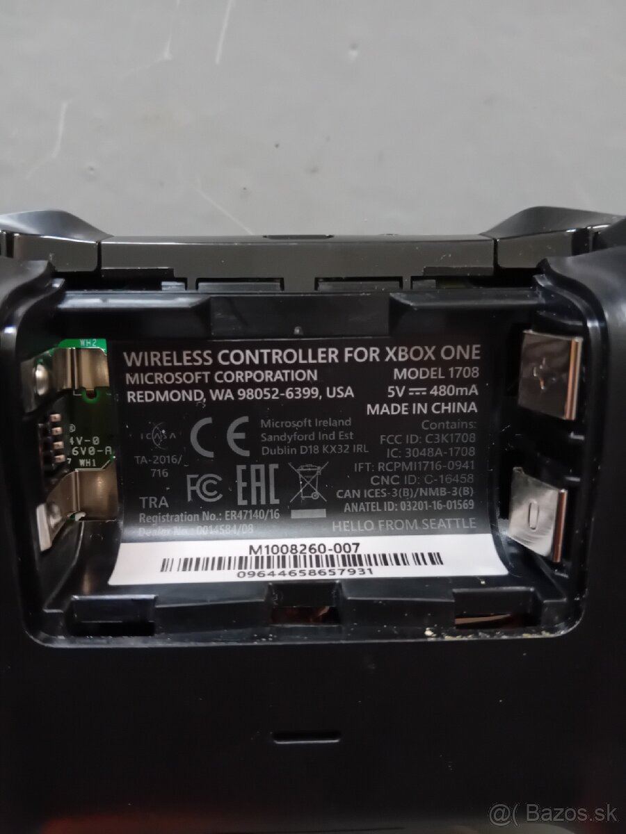 Ovladac na XBOX ONE - 2
