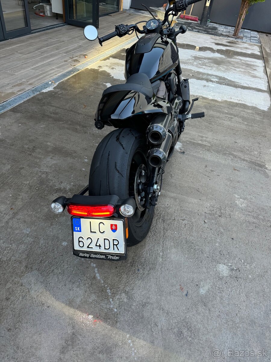 Harley-Davidson Sportster S - 2