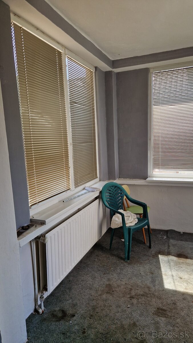 RODINNÝ DOM V PERFEKTNEJ LOKALITE ZLATE MORAVCE - 2