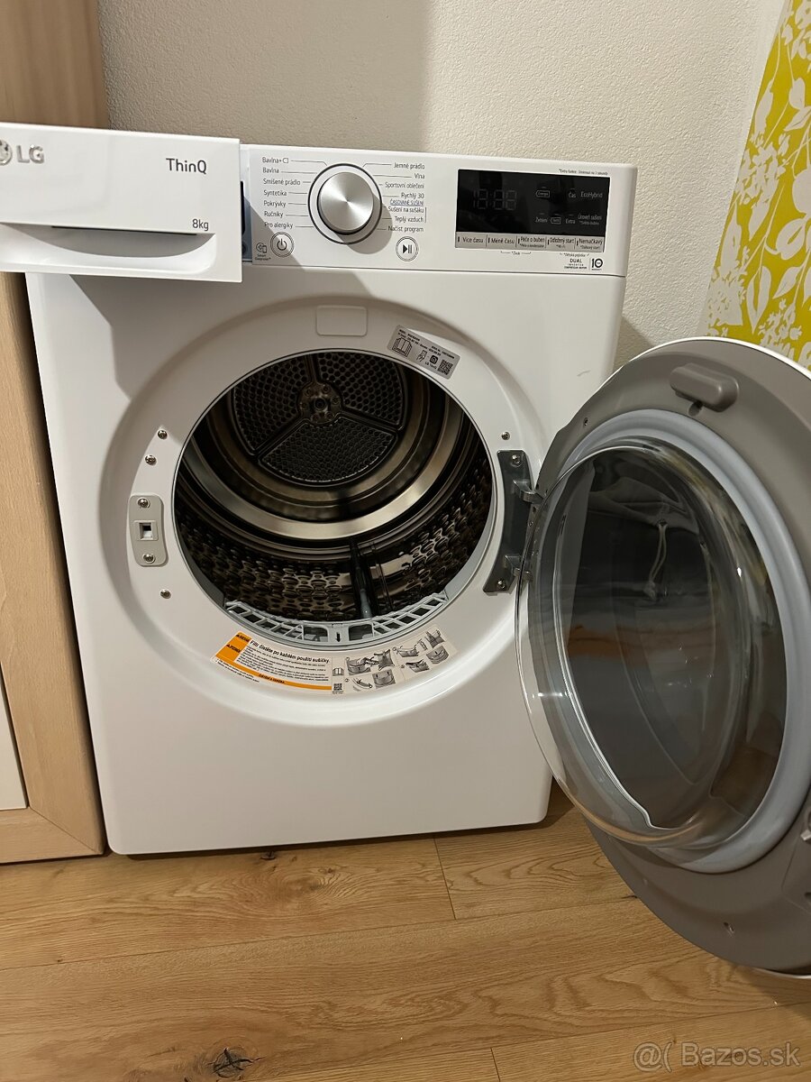 Sušička prádla LG RC82V9AVHN - 2