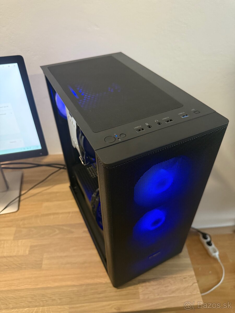 Herne pc s r9 390 8GB, 16GB Ram, ssd, Win 11,RGB - 2