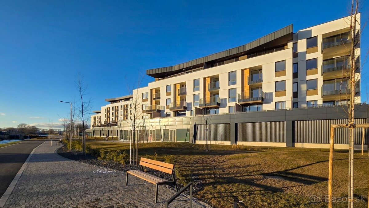 3 izbový holobyt s terasou 35 m2, Nové nábrežie, Poprad - 2