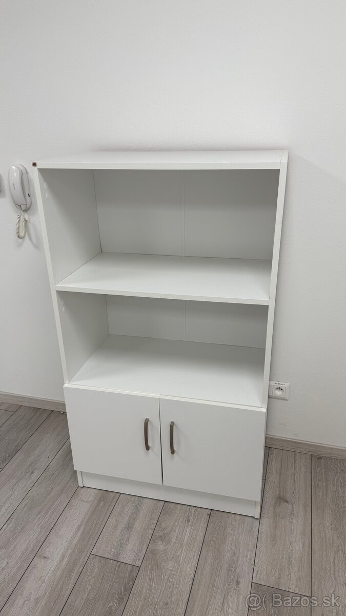 PREDÁM KANCELÁRSKU SKRIŇU - 2