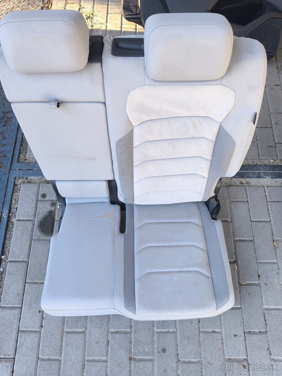 Interiér VW Tiguan Allspace - 2