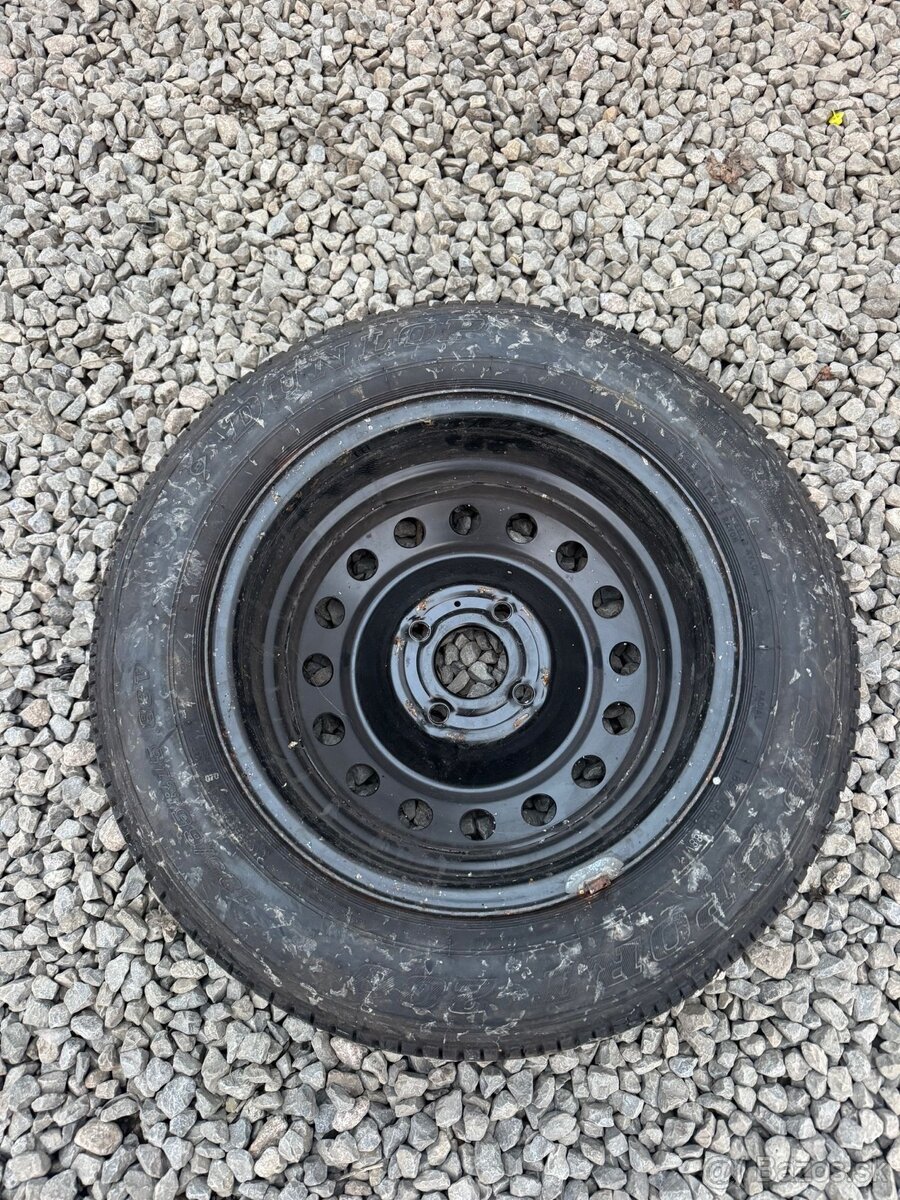 Rezervné koleso Nissan R15 - 2