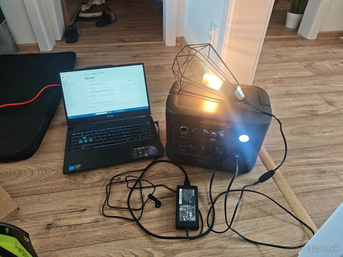Nová nabíjacia stanica+solárny panel-Jackery Exp.V2 1070Wh - 2