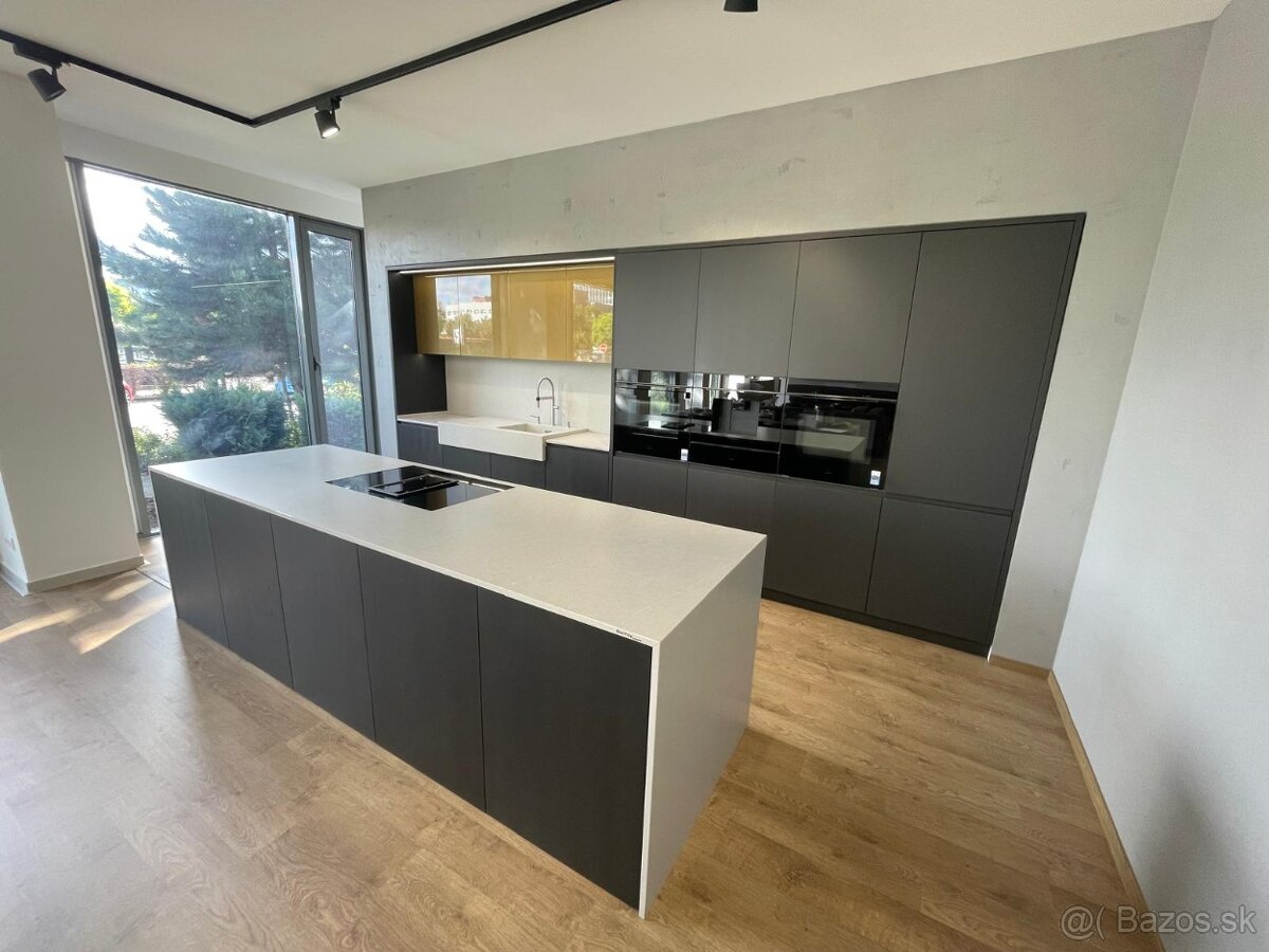 Kuchyňa HANÁK s ostrovom, nová, výstavná vzorka - 2