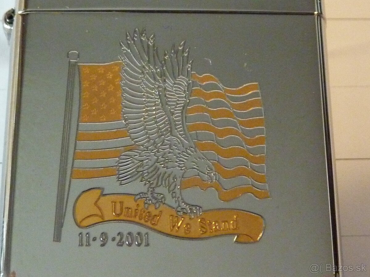 Zberatreľský zapalovač ZIPPO - 2