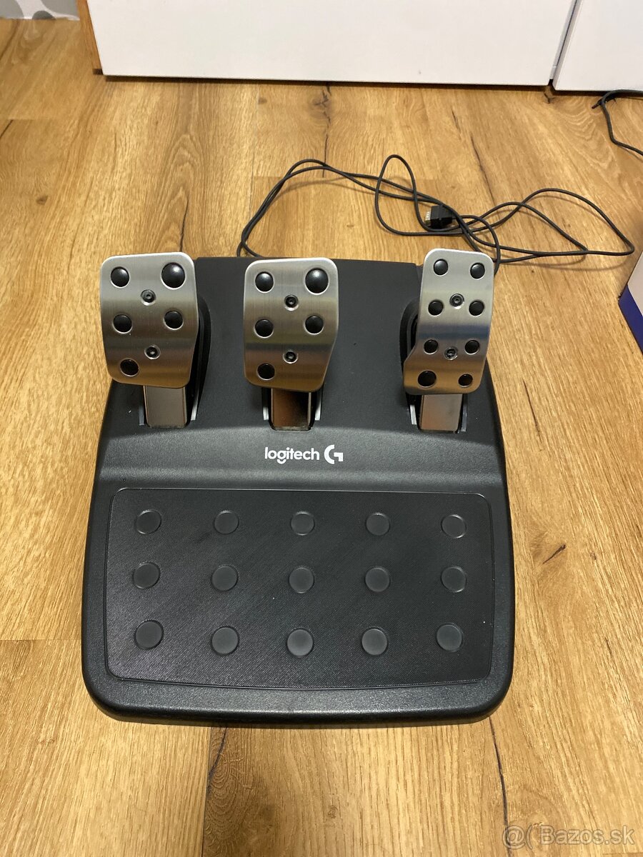 Herny volant G29 logitech pre PS5,4,3 - 2