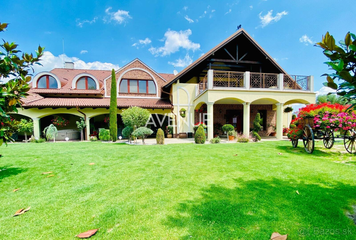 AVENUE I PREDAJ, exkluzívna rodinná usadlosť s jazierkom,Dun - 2