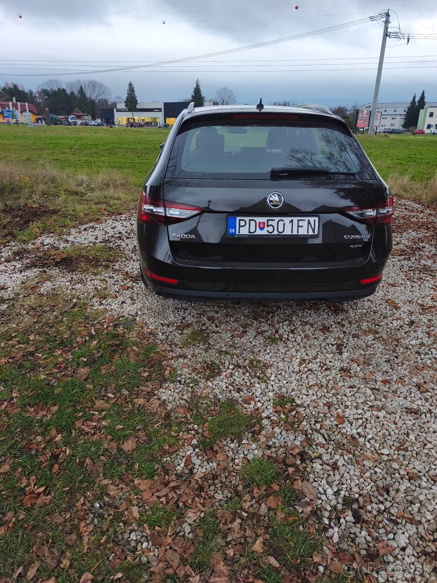 Škoda Superb combi 4x4 DSG 140kw r.v.6/2016 - 2
