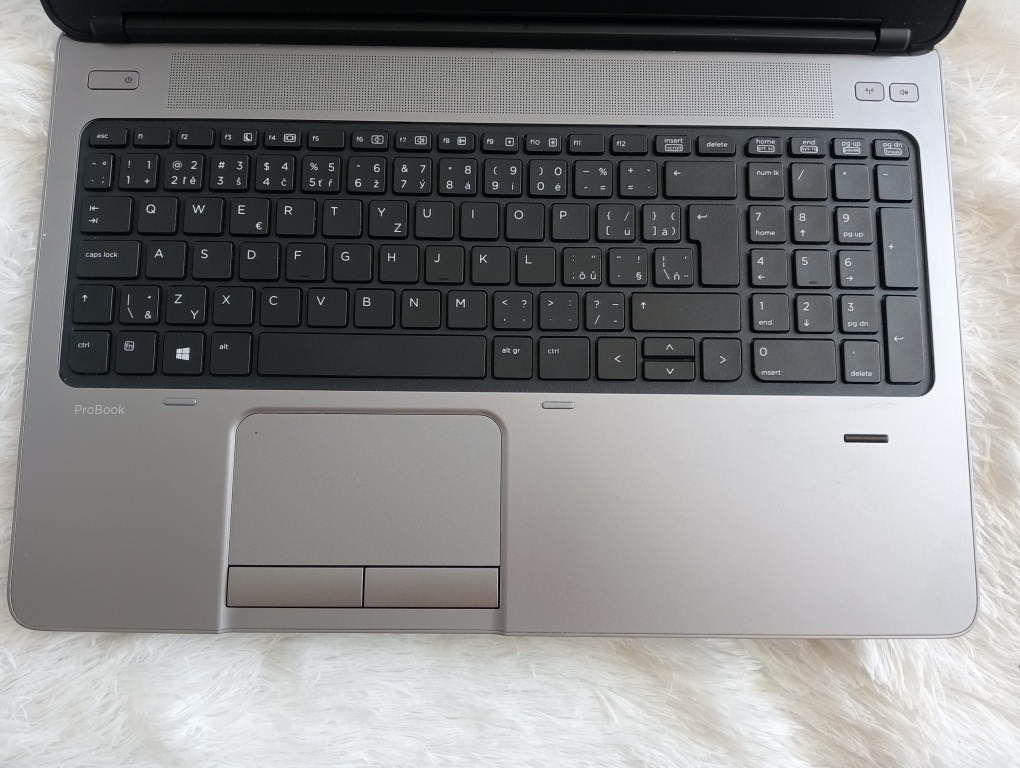 Hp probook 655 g1 , 4-jadro , 256gb ssd , 8gb ram , RS-232 - 2