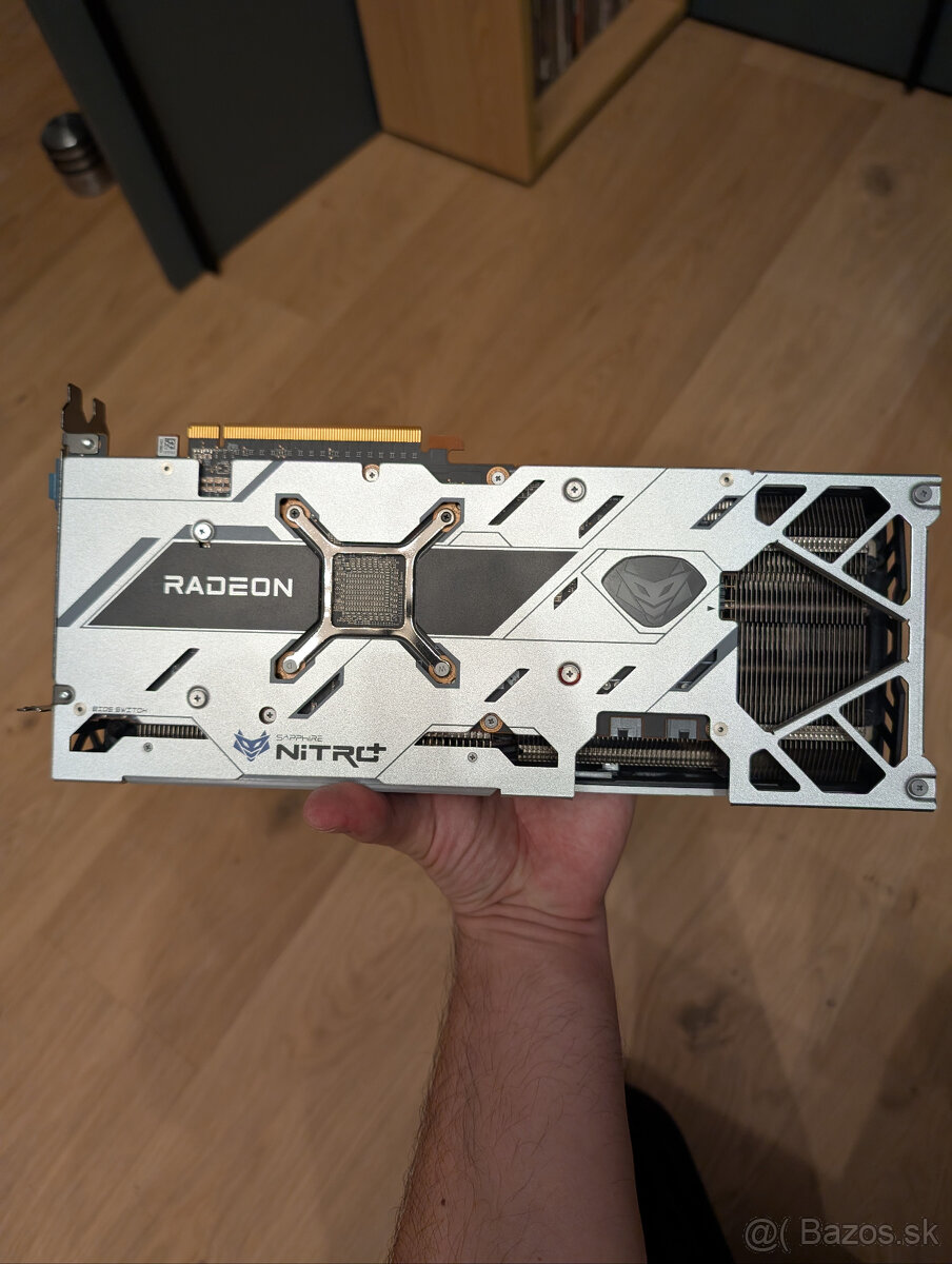 RX 6700 XT Sapphire Nitro+ - 2