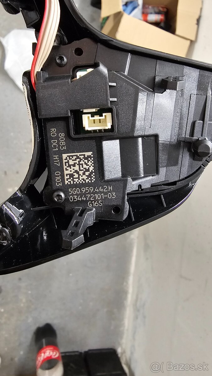 Tlačítka na volant VW 5G0959442H - 2