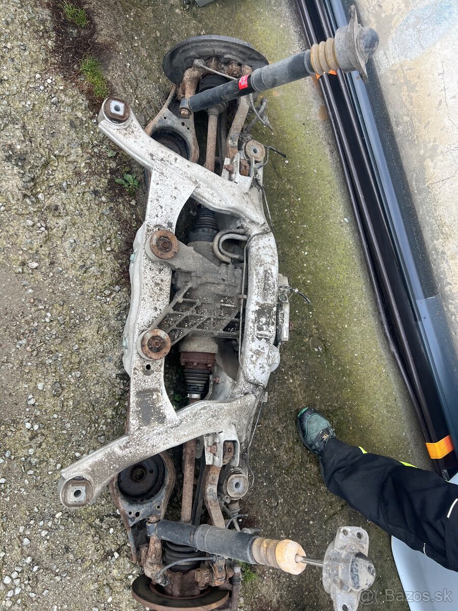 Rozpredam vw golf 4x4 1.9 TDi - 2