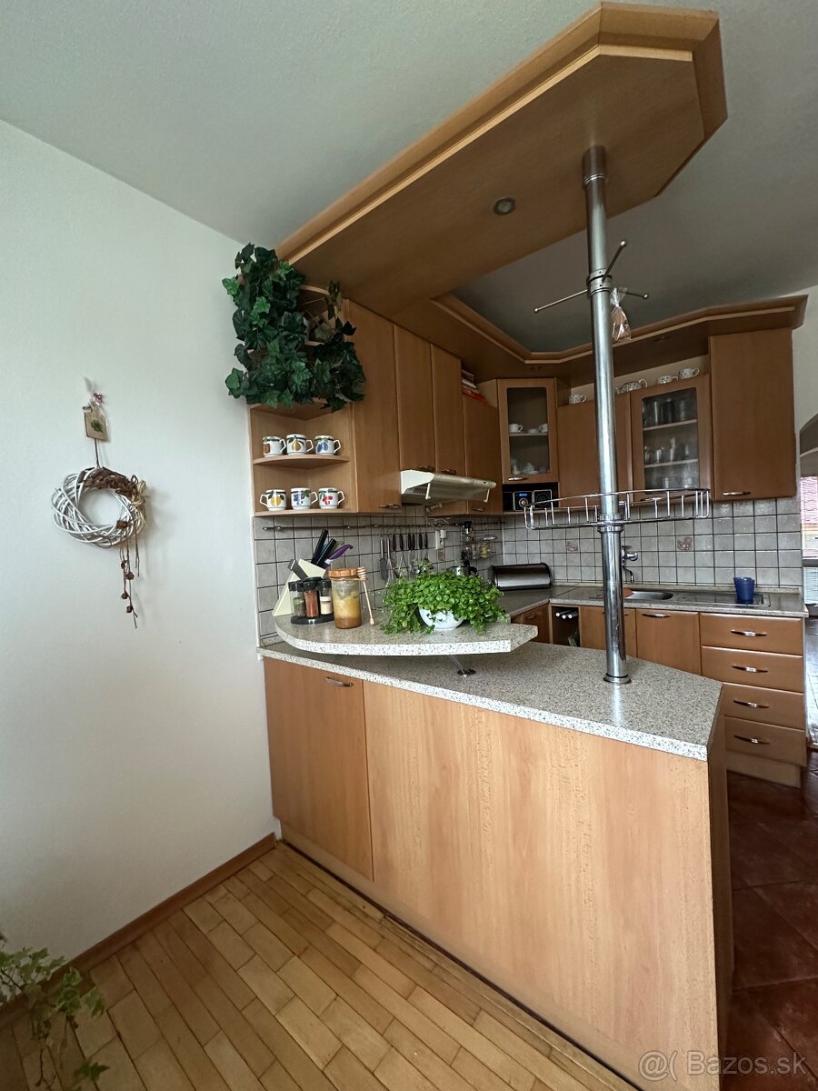 Kuchynská linka - 2