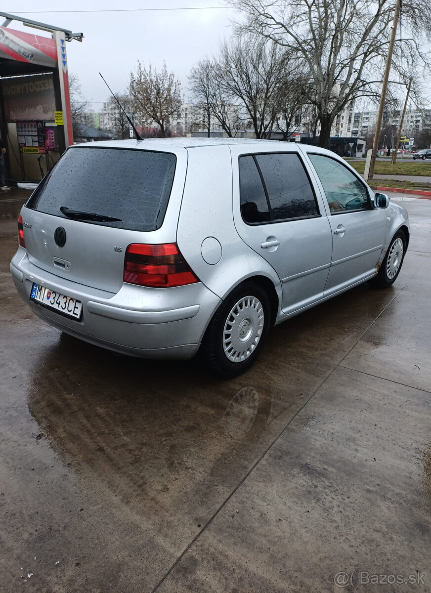 Volkswagen Golf 4 1.6 77 kw benzin 2003 - 2