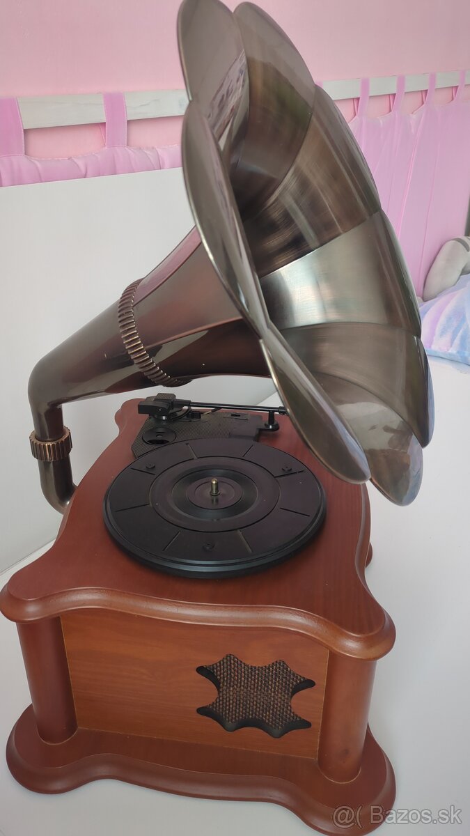 Predam gramoradio Sencor (retro dizajn) - 2