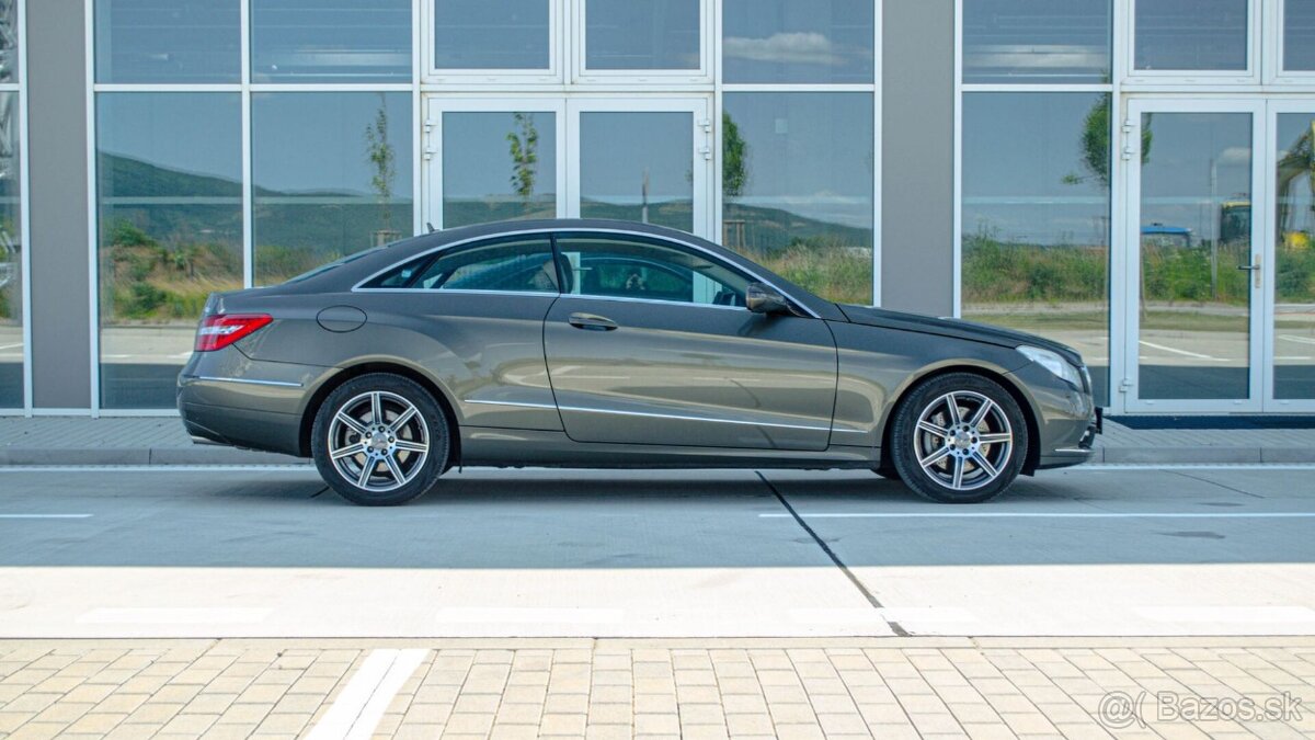 Mercedes-Benz E trieda Kupé 350 CGI Blue - 2