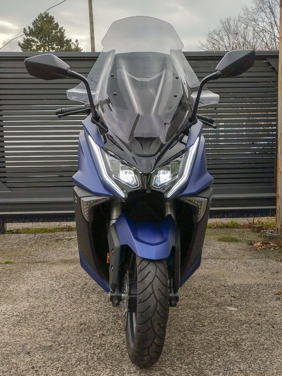 Kymco AK 550 - 2