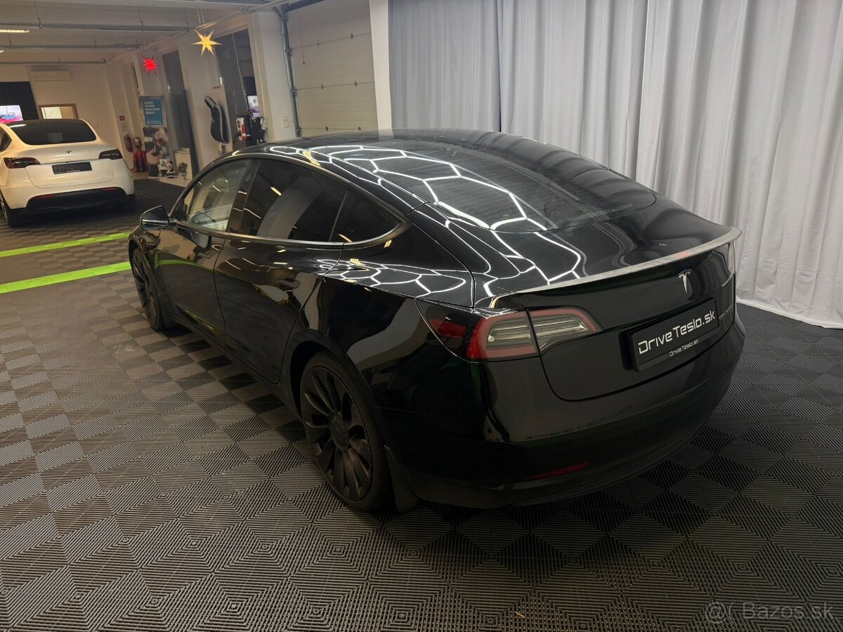 Tesla Model 3 Performance 2022 – Wolfie - 2