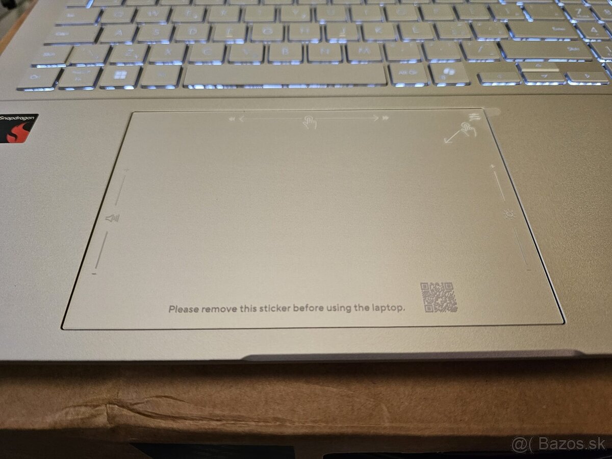 ASUS Vivobook S16 S3607QA-OLED064W Cool Silver celokovový - 2