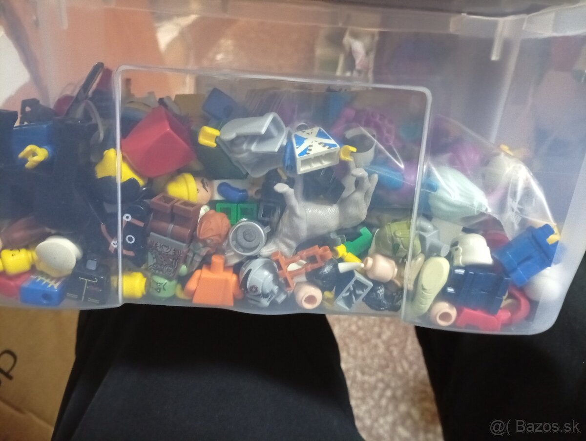 Predám figúrky Lego viac ako 110ks - 2