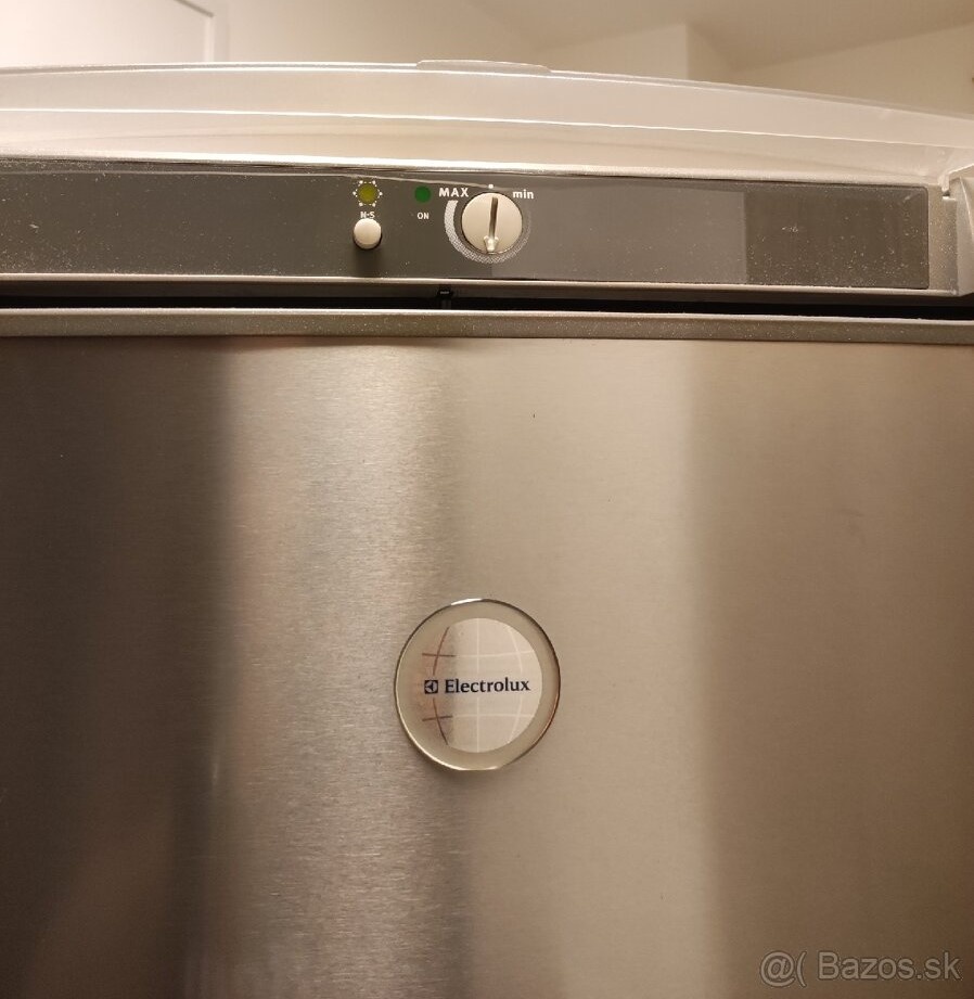 Predám plnefunkčná komb. chladnička s mrazničkou ELECTROLUX - 2