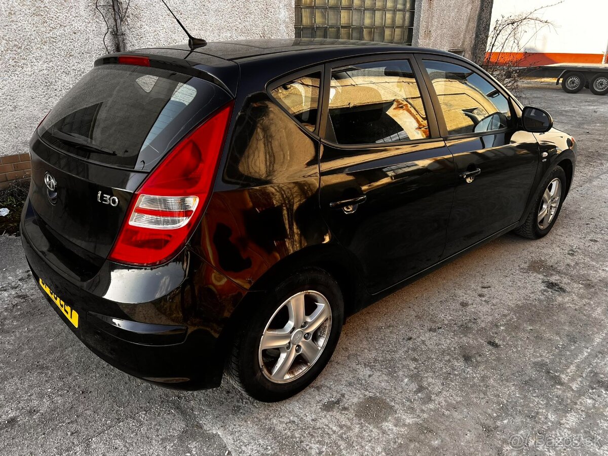 predam diely na hyundai i30 1,6 crdi 85kw 2006-2011 poštou a - 2