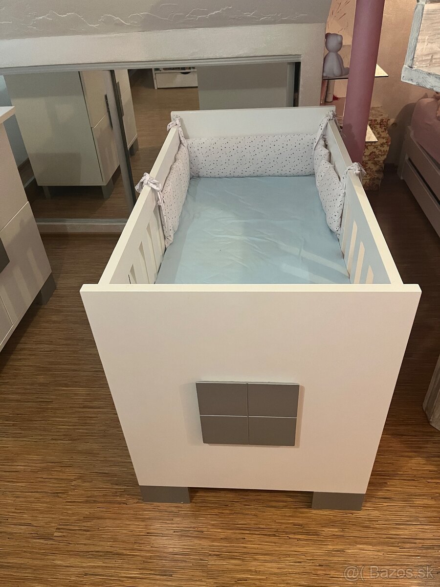 Postieľka s komodou holandskej výroby - 2