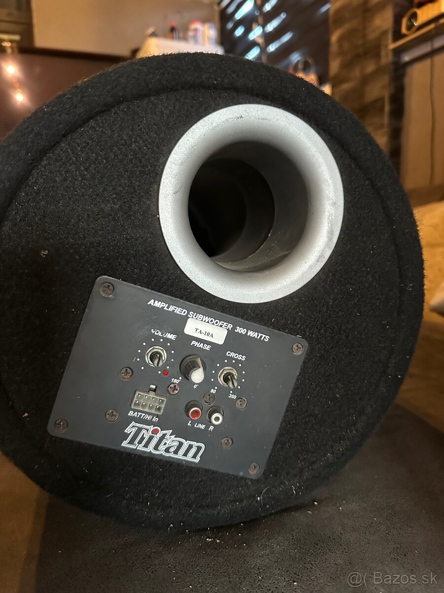 Aktívny subwoofer Titan Car Audio - 2