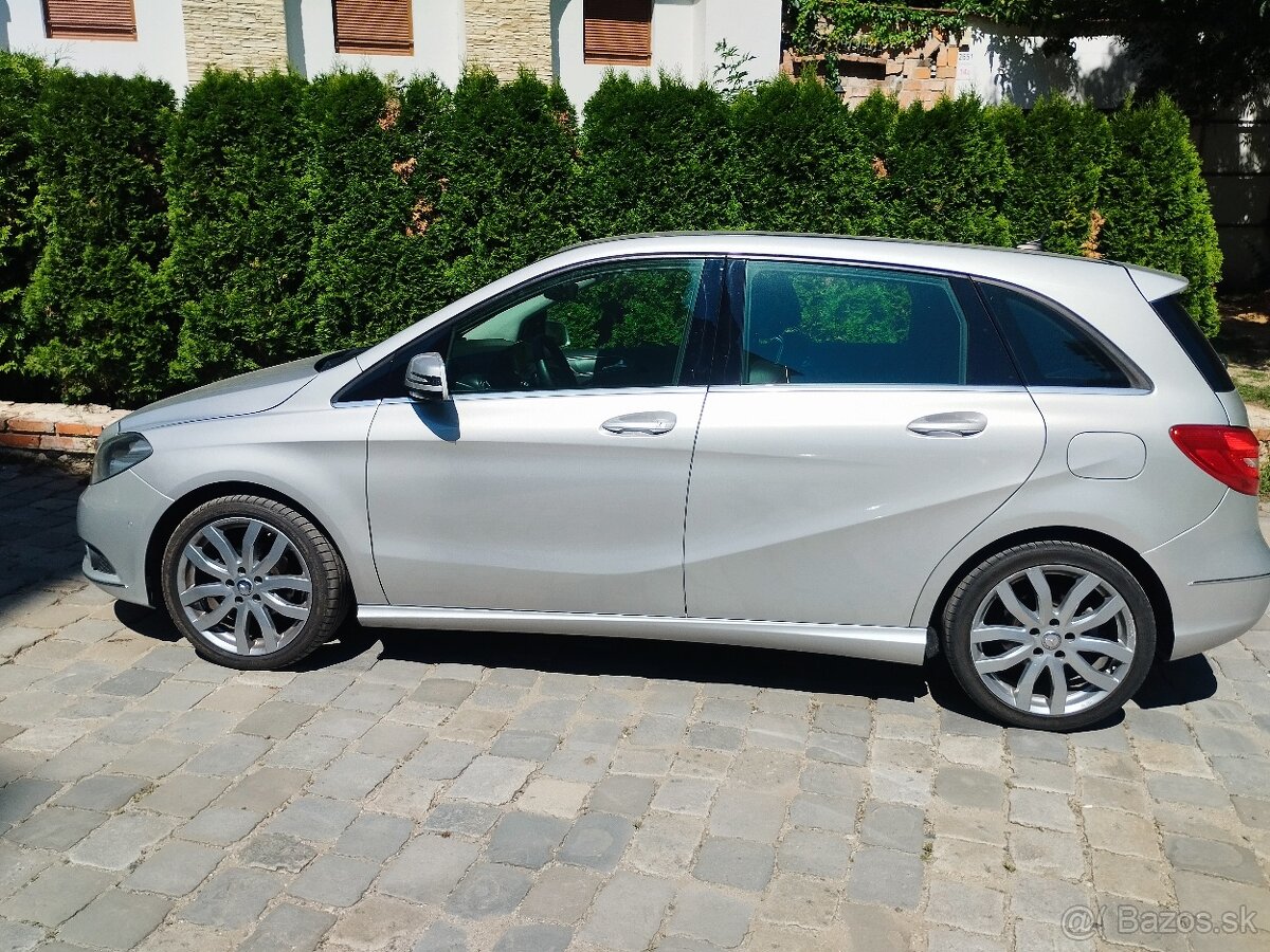 Mercedes B180 D automat - 2